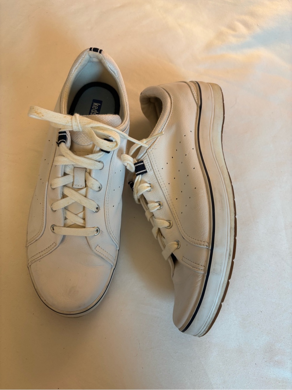 Keds Men's Cream Leather Low-Top Sneakers with Navy Trim
